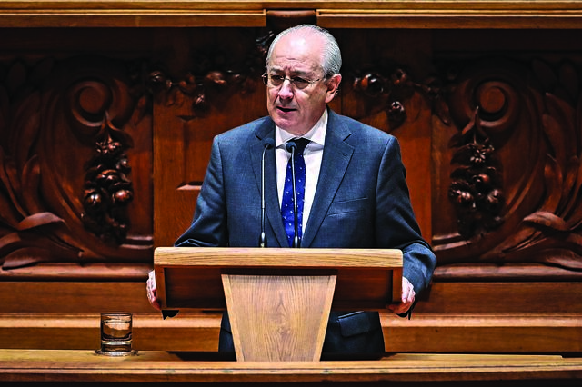 Deputados do PSD pedem liberdade para votar contra fim dos debates quinzenais