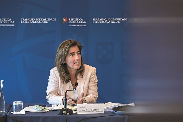 Governo prepara suspensão da caducidade das convenções coletivas por dois anos