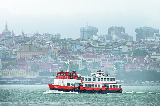 Por terra, ar e mar. Transporte de passageiros cresce em toda a linha no terceiro trimestre