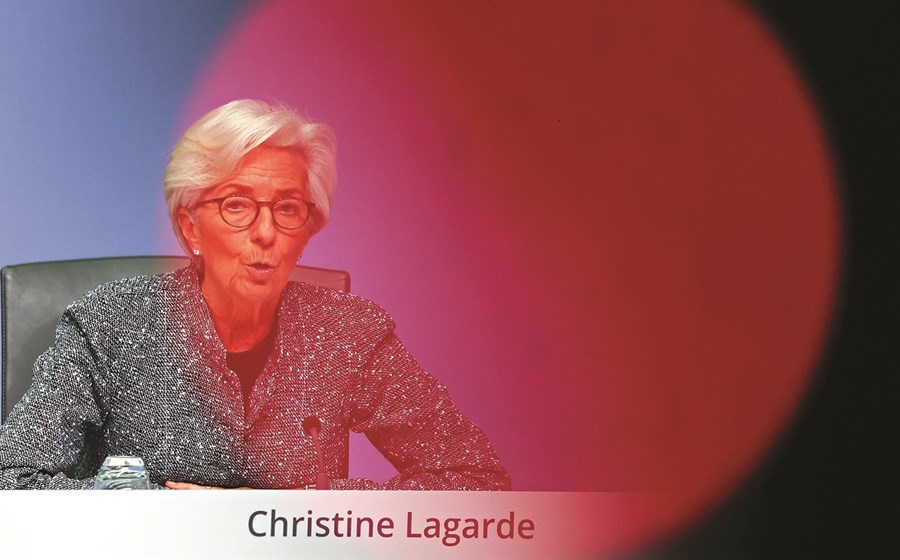 A entidade liderada por Christine Lagarde coloca a sua taxa “overnight”, a €STR, como uma alternativa à Euribor.