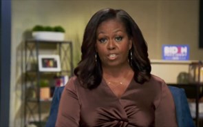 Michelle Obama apela ao voto em Biden 'como se vidas dependessem disso' 