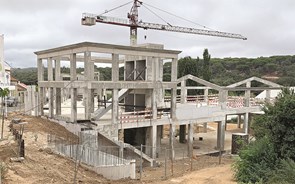 Hotel de Louboutin em Melides já está em fase de construção