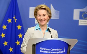 UE assegura 225 milhões de doses de potencial vacina alemã contra a covid-19