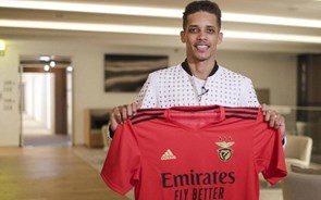 Benfica informa que valor da contratação de Pedrinho ao Corinthians baixa de 20 para 18 milhões