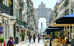 lisboa rua augusta pessoas