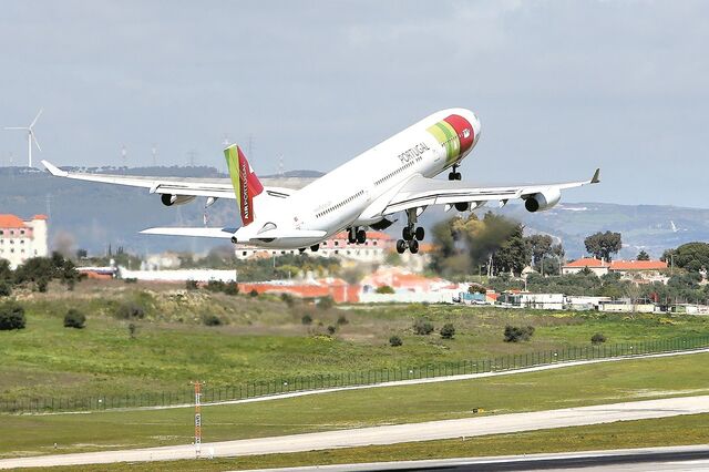 Tráfego aéreo em Portugal tem pior registo em mais de 30 anos