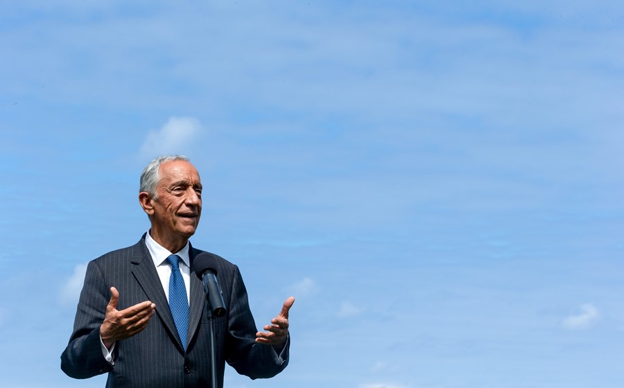 Marcelo Rebelo de Sousa prepara-se para convocar eleições: as regionais, nos Açores, para 25 de outubro, e as presidenciais para 17 ou 24 de janeiro.