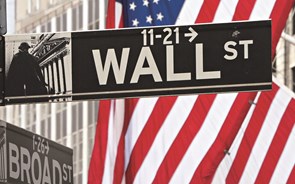 Wall Street regressa aos ganhos com maior apetite pelo risco