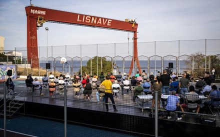Trabalhadores da Lisnave Yards iniciam greve de quatro dias no estaleiro de Setúbal