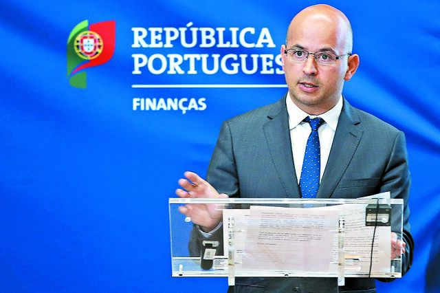 Dívida pública atinge novo recorde nos 267 mil milhões com reforço da almofada financeira