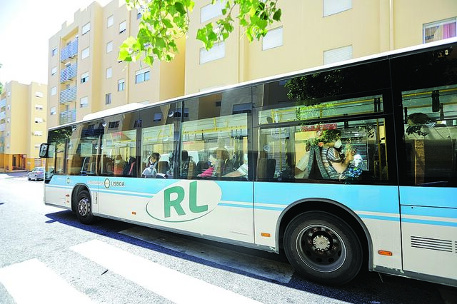 Operadores querem autocarros turísticos a fazer transporte público
