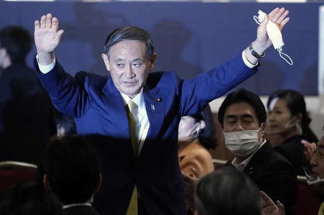Suga sucede a Abe como primeiro-ministro do Japão