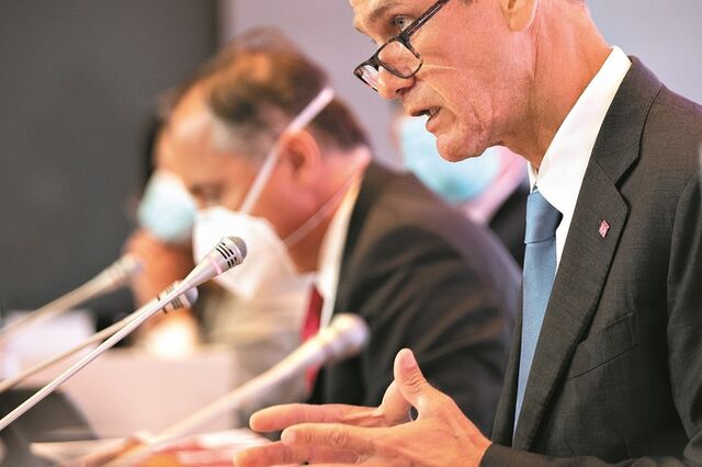 BCP afunda 16% em mês negro na banca
