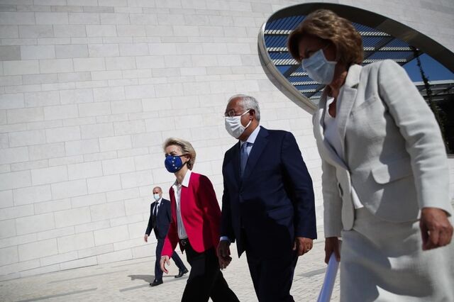 Von der Leyen em isolamento após participação no Conselho de Estado 
