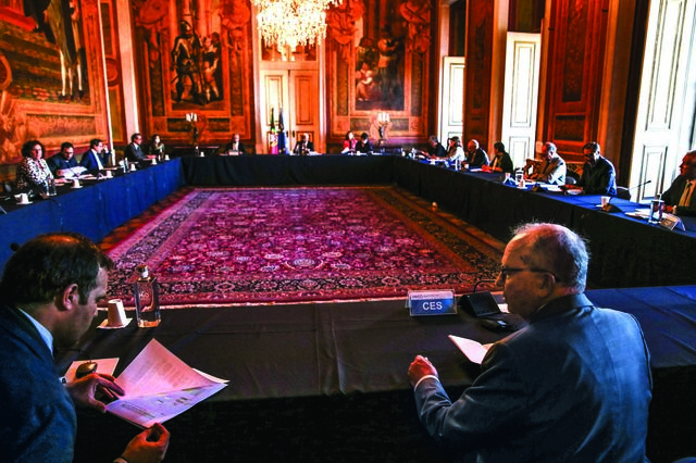 Parceiros sociais querem discutir hoje alterações ao lay-off