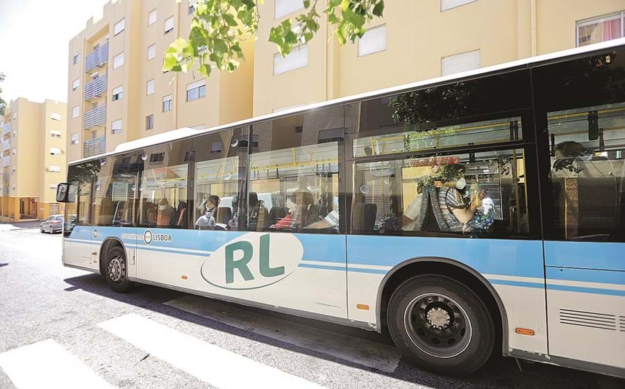 A ocupação dos transportes rodoviários de passageiros continua limitada a dois terços.