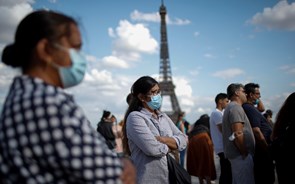 Responsáveis médicos alertam que França 'perdeu o controlo da epidemia'