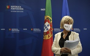 Marta Temido antecipa 'dias complicados' no SNS e admite medidas adicionais