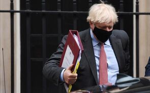 Libra regressa às quedas com entusiasmo pelo Brexit a cair