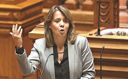 Catarina Martins: Levante-se o PS com a esquerda e o BE viabilizará um bom orçamento