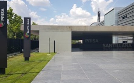 Prisa vende editora Santillana España para se refinanciar e ações disparam 28%