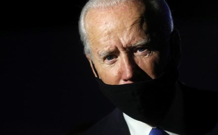 Biden avisa que EUA vão entrar num “inverno escuro” por causa da pandemia