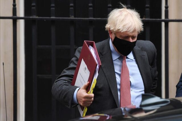 Boris Johnson pede 'cautela' perante levantamento de restrições 