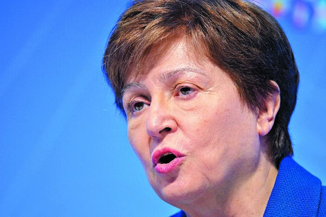 Diretora-geral do FMI promete ajuda financeira à Ucrânia após encontro com Zelensky