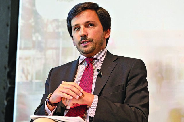 Imobiliário quer período transitório de um ano para os vistos gold
