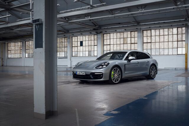 Novos Porsche Panamera - híbridos recarregáveis