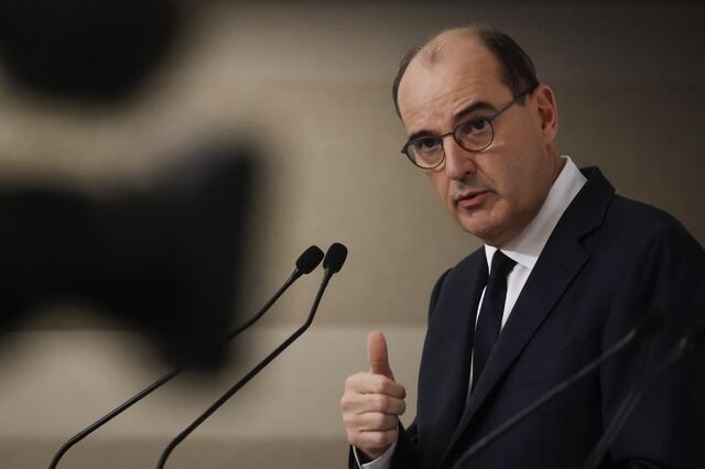 Governo francês opta por não voltar a confinar mas fecha as fronteiras