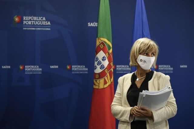 Marta Temido antecipa 'dias complicados' no SNS e admite medidas adicionais
