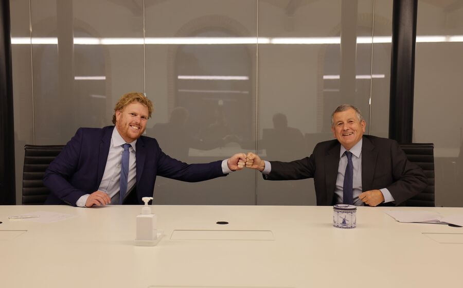 O consórcio liderado pela APG fechou esta terça-feira a compra de 81,1 da Brisa ao grupo Mello e ao fundo Arcus