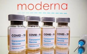 Agência do Medicamento prossegue na quarta-feira reunião sobre vacina da Moderna