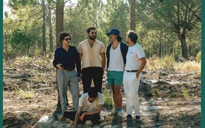 Capitão Fausto apresentam filme-concerto com inéditos e várias surpresas