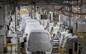 A indústria de componentes para o setor automóvel está sob maior pressão.