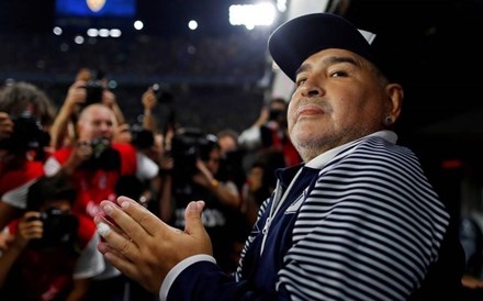 Diego Maradona foi internado com 'depressão e anemia'