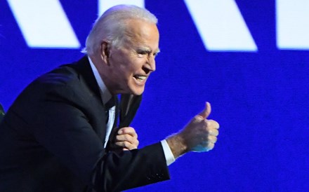 EUA: Biden vence com 306 grandes eleitores contra 232 de Trump, dizem media