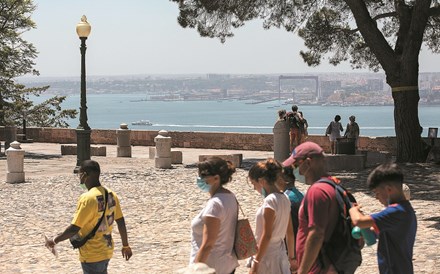 Receitas do alojamento turístico caem 83% no primeiro trimestre