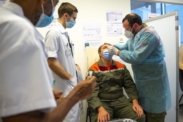 Mais de 23 mil pessoas fizeram testes à covid-19 num só dia