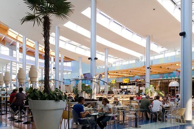 Shoppings da Sonae põem Pai Natal em teletrabalho 