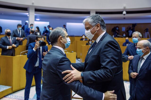 Bolieiro cita Sá Carneiro e reconhece 'exigente missão' na posse do novo Governo dos Açores