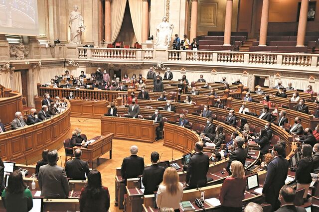 Pagamento por conta suspenso só para empresas que precisem