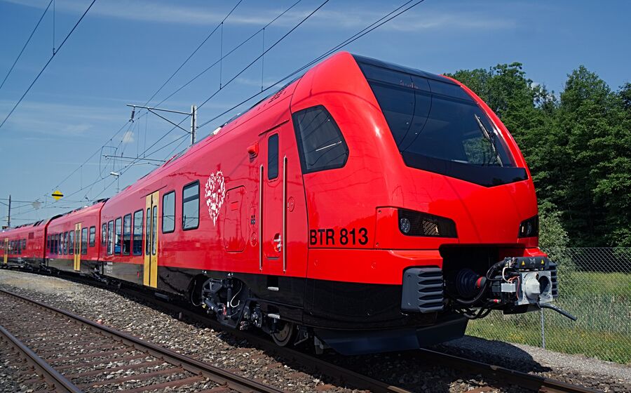 Stadler comboios ferrovia 