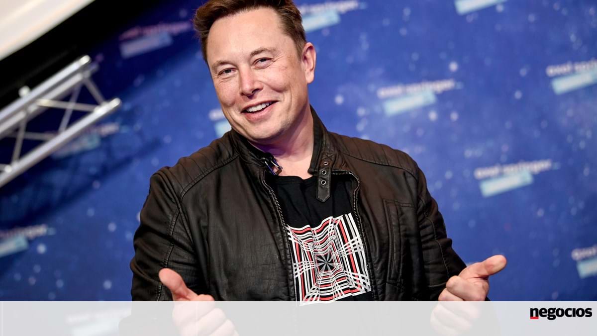 Musk diz que compra do Twitter pode avançar se empresa divulgar mais detalhes sobre “bots” – Empresas