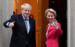 Brexit: Boris Johnson reúne com Ursula von der Leyen em Bruxelas na quarta-feira para desbloquear impasse