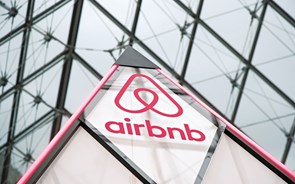 Ações da Airbnb caem com previsão de receita mais baixa apesar da duplicação do lucro