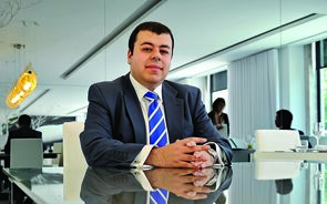 Azad Zangana Economista para a Europa da Schroders