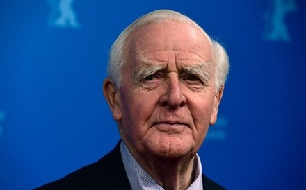 Morreu o escritor John le Carré aos 89 anos