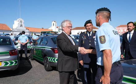 Ex-comandante-geral da GNR Botelho Miguel é o novo diretor do SEF 